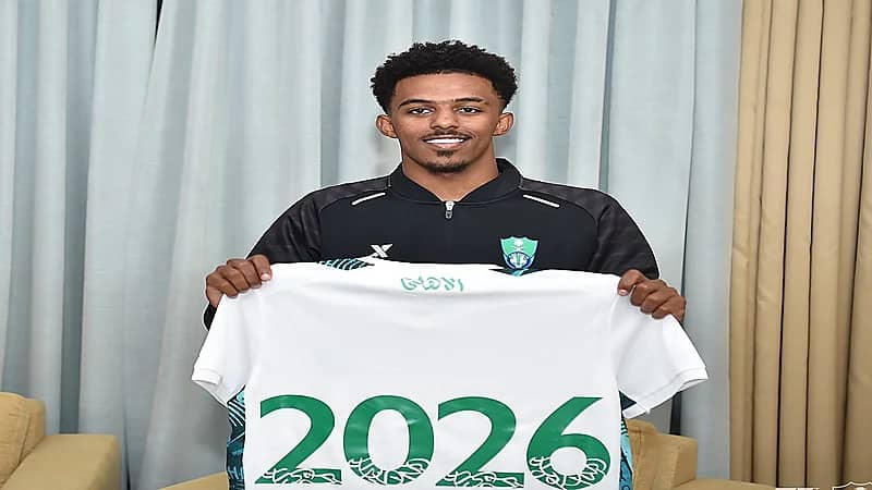 الأهلي يجدد تعاقده رسميا مع عسيري وزياد الجهني