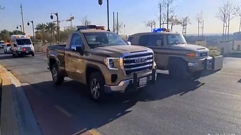 شاهد.. مسيرة في الدرعية احتفالًا بـ"يوم التأسيس"