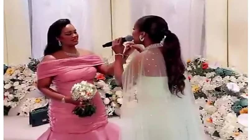 داليا مبارك تحتفل بعقد قران شقيقتها لينا.. فيديو