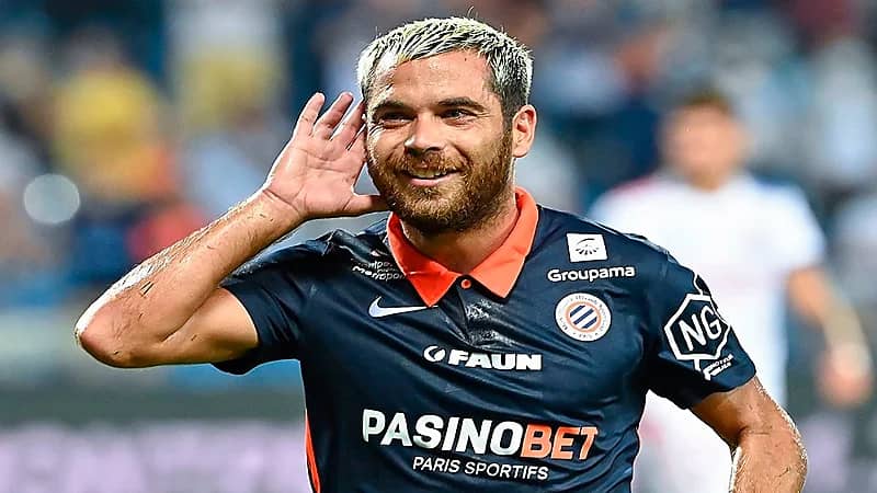 نجم مونبلييه الفرنسي يقترب من النصر