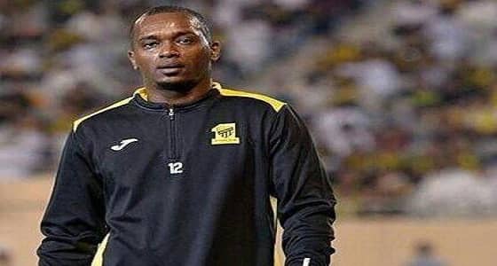 " القرني " يؤكد استمراره مع الاتحاد