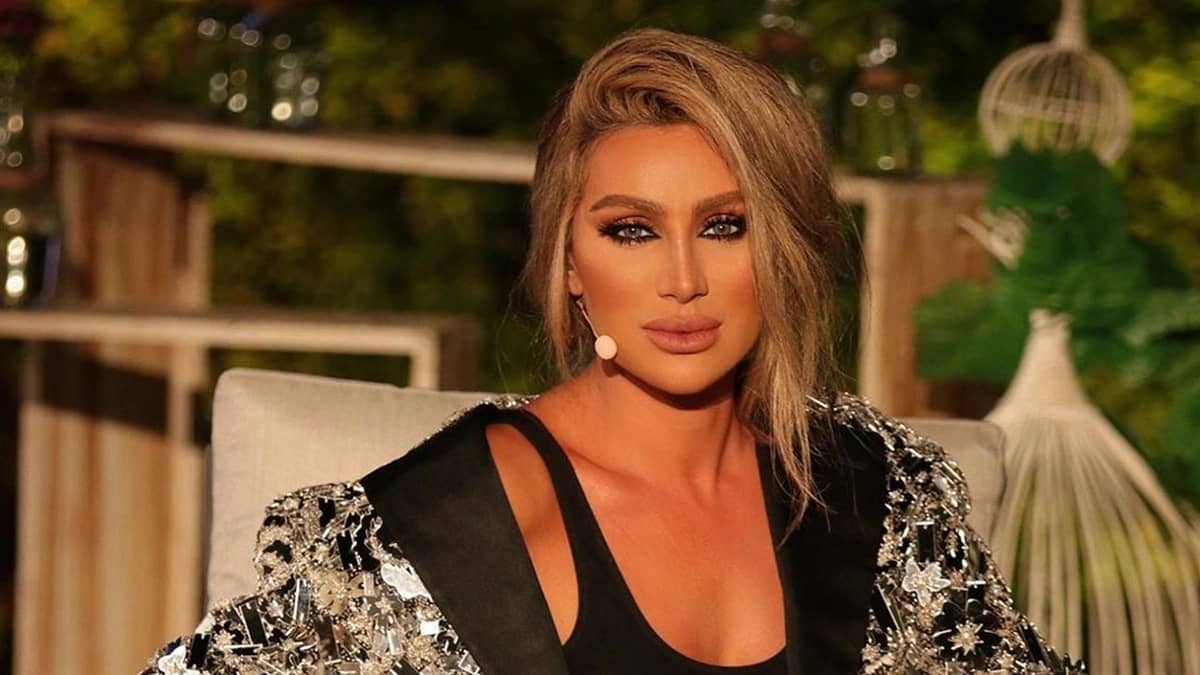 مايا دياب تتعرض لهجوم قاسٍ بسبب الكعب العالي