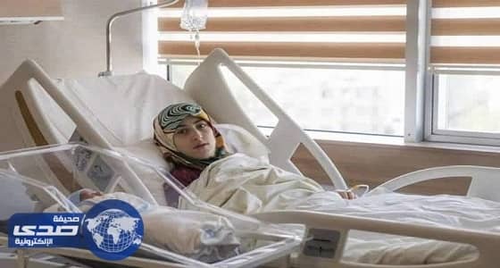 بالصور.. أم وابنتها تنجبان بنفس اللحظة