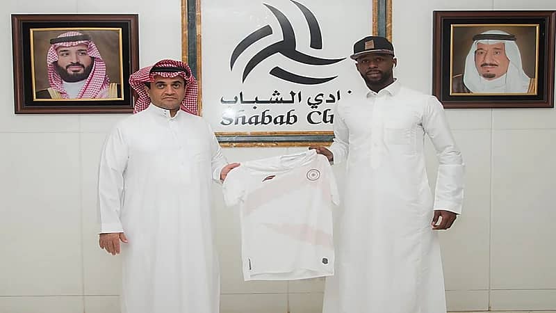 الربيعي شبابيًا لـ 3 سنوات