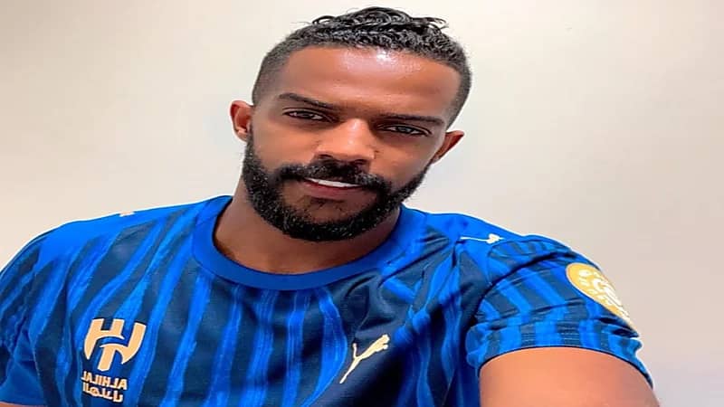 نواف العابد بعد فوز الهلال: أنا الحضور أنا الظهور أنا القتال