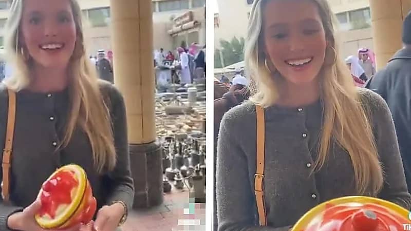 صاحب محل يفاجئ سائحة ألمانية بطاسة غضار تراثية .. فيديو