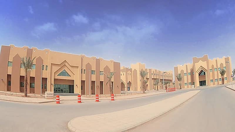 الكلية التقنية بالمجمعة تعلن عن توفر وظائف إدارية شاغرة