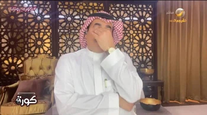 حاتم خيمي يذرف الدموع بعد تجاهل نادي الوحدة لتكريمه في جولة الأساطير .. فيديو