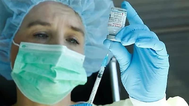 شركة "موديرنا" تتوقع انتهاء جائحة كورونا العام المقبل