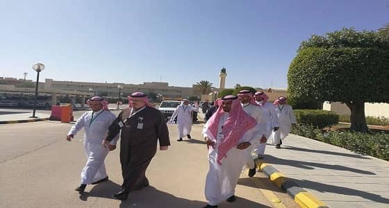 بالصور.. مجمع الأمل ينفذ جولة لقياداته على الأقسام الحيوية في خدمة المراجعين والمرضى