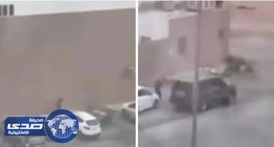 بالفيديو.. فرار لص بعد سرقة جهاز الكاشير من أحد المطاعم الشهيرة بالرياض