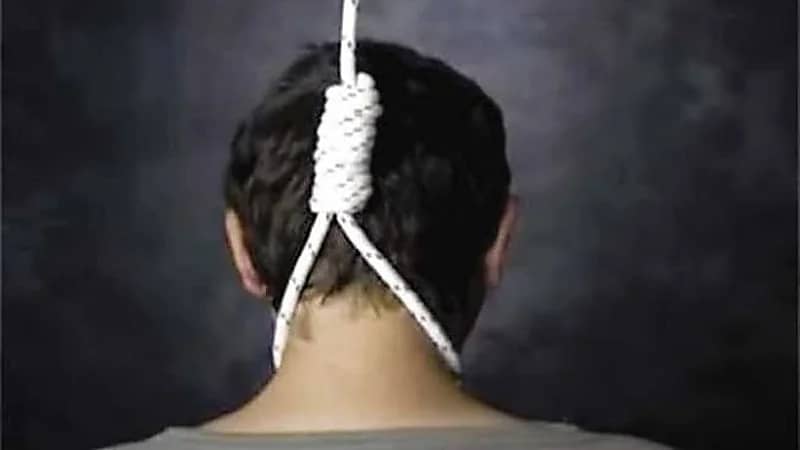 مصري ينهي حياته شنقاً بنفس طريقة ومكان انتحار والده