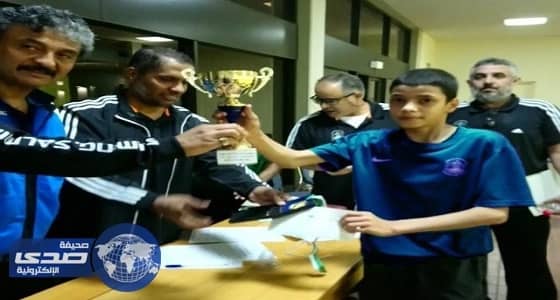 لاعب الهلال يفوز ببطولة المملكة للإسكواش
