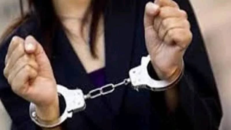 السجن عامين لمعلمة وعشيقها بتهمة الخيانة الزوجية