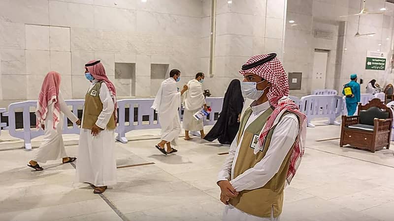 " شؤون الحرمين " تخصص 17 باباً لدخول المصلين والمعتمرين