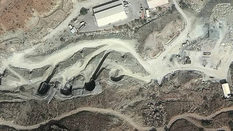 الكشف عن قاعدة صواريخ باليستية إيرانية تحت الأرض