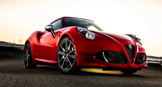 ألفاروميو 4C كوبيه يتم اقصائها من الخدمة والنسخة المكشوفة تستمر