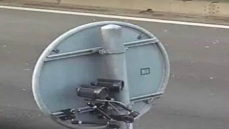 حقيقة تركيب كاميرات "ساهر" خلف اللوحات الإرشادية