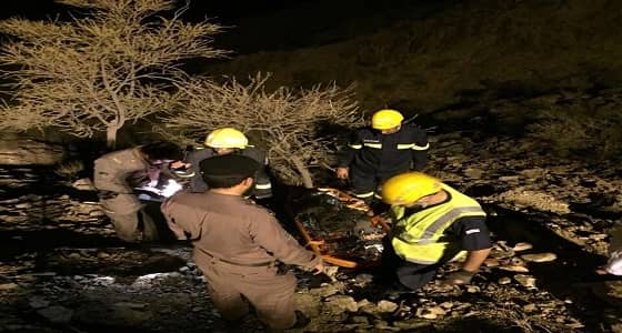 بالصور.. سقوط وايت بجبال المسوده بغامد الزناد ووفاة قائدها