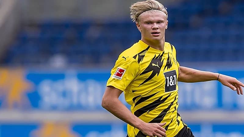 رئيس دورتموند معلقاً على رحيل "هالاند": لقد سئمت من هذا