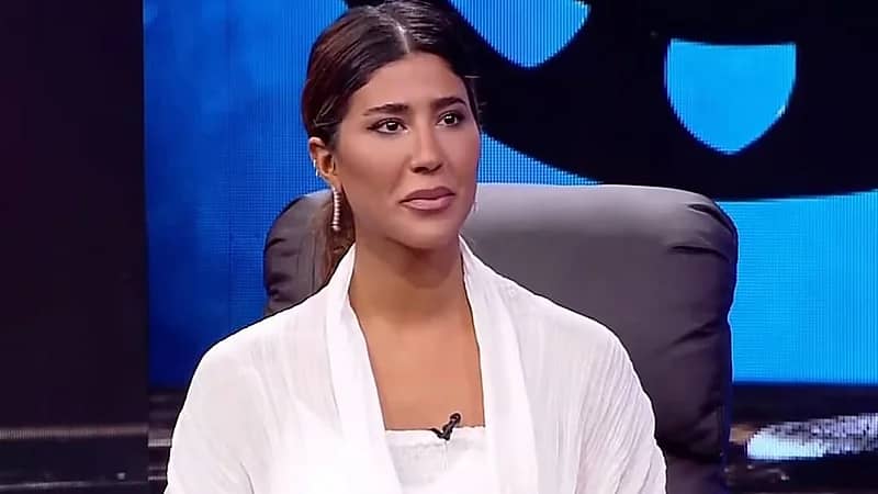 ليلى عبدالله ترد على منتقدي "مشهد جريء" في "دفعة لندن"