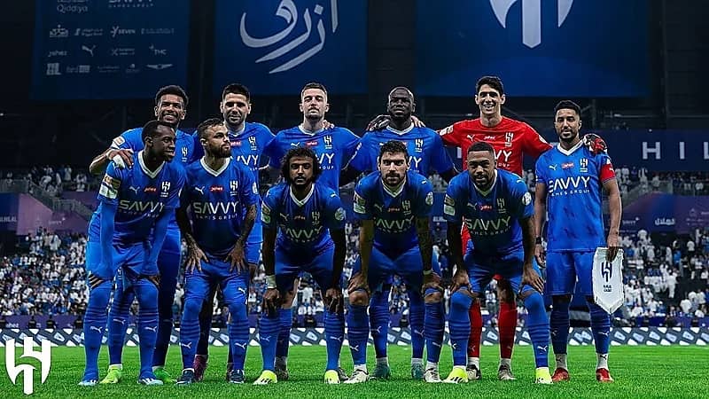 الهلال يجدد عقود عدد من اللاعبين قبل إعارتهم