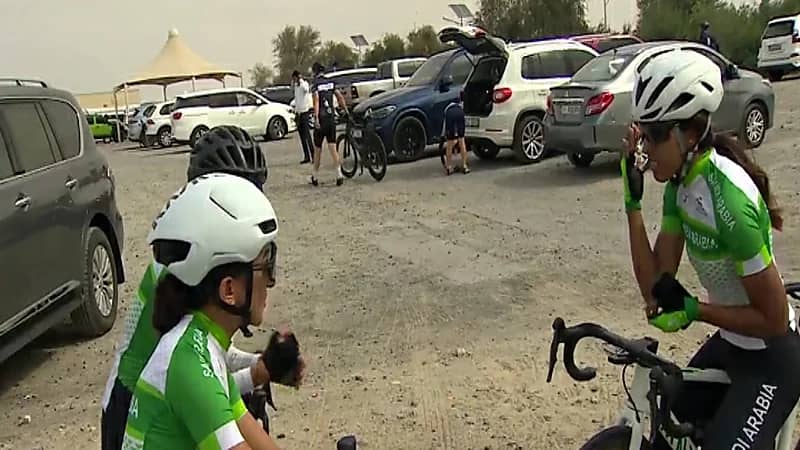 بالفيديو.. فريق الدراجات السعودي للنساء يشارك في ثاني بطولة دولية