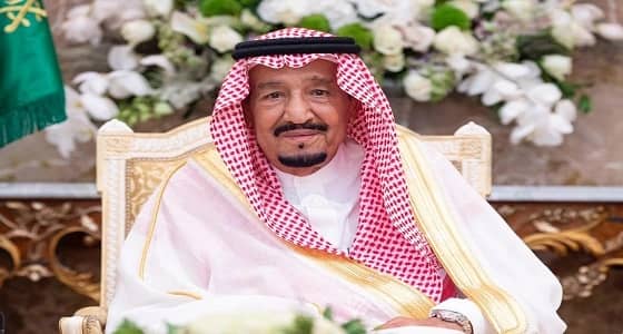 شاهد قصيدة مشعل الحارثي أمام خادم الحرمين الشريفين