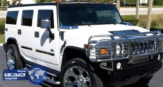 بالفيديو.. توقف سيارة سيدة عمانية بسبب " عمل سحري "