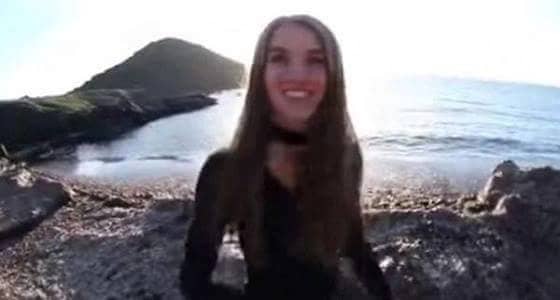 بالفيديو..رد فعل غريب لشاب دفع رفيقته من فوق هاوية