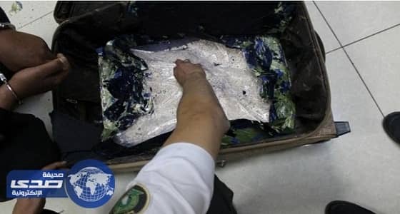 إحباط تهريب 22 ألف حبة كبتاجون مُخبأة بحقيبة راكب في حالة عمار