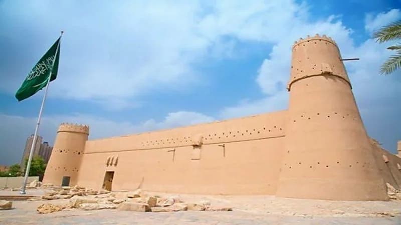 بالفيديو.. مدير الصحة الخليجي: "من تلقى لقاح كورونا له أولوية السفر"