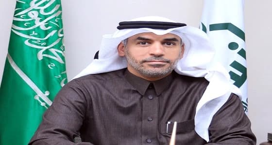 الكابتن عبدالله الغامدي يكشف عن تصرف غريب من بعض الركاب تسبب في اختراق جسم الطائرة "فيديو"