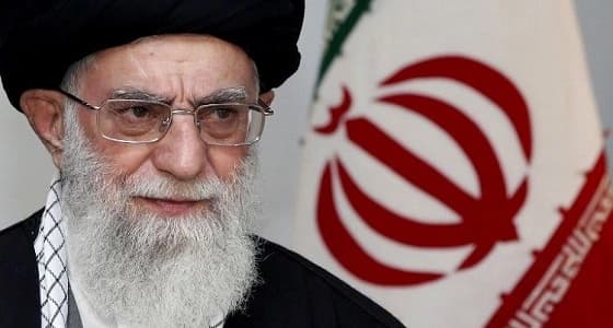 بالصور.. اقتربت نهاية " الملالي ".. ثوار إيران على مشارف منزل خامنئي