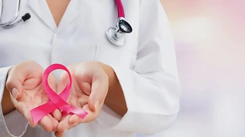 علامات تشير إلى الإصابة بسرطان الثدي في أخطر مراحله