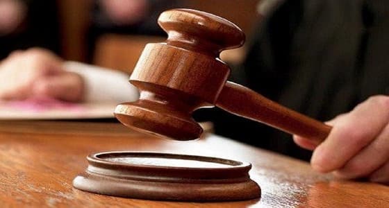 أم تقاضي ابنها ليسدد مليون دولار ثمن تربيتها له