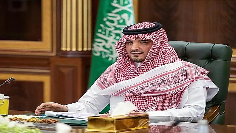وزير الداخلية يبرز مزايا برنامج شريك السعودية للقطاعين العام والخاص