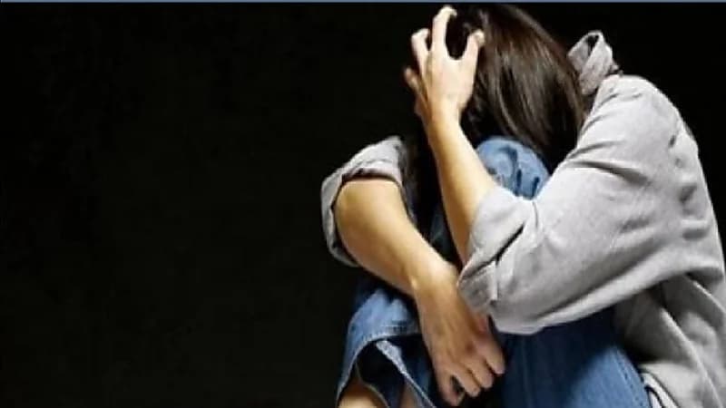 القبض على شقيقين اغتصبا أختهما القاصر