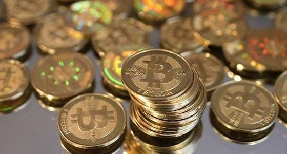 " بتكوين " تتراجع بعد تعافيها.. و " ريبل " تسجل مستوى قياسي جديد