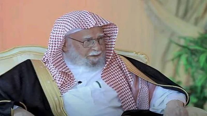 بالفيديو.. ردة فعل الملك عبدالله حينما وجد كتبًا تهاجم المملكة في إيران