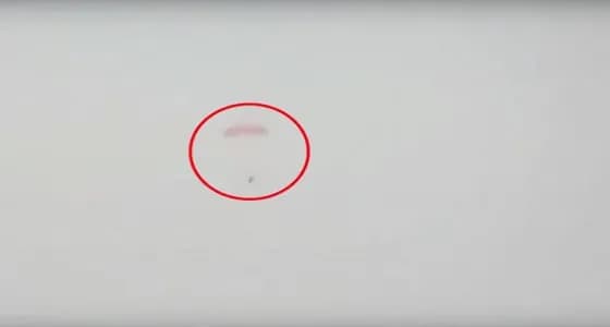 بالفيديو.. لحظة هبوط الطيار الروسي بعد إسقاط طائرته بـ " سوريا "