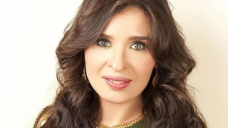 الراقصة دينا ترد على سؤال صادم عن " القبر والموت "