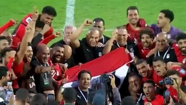 فرحة لاعبي منتخب مصر بتأهلهم إلى نهائيات كأس العالم 2026 .. فيديو