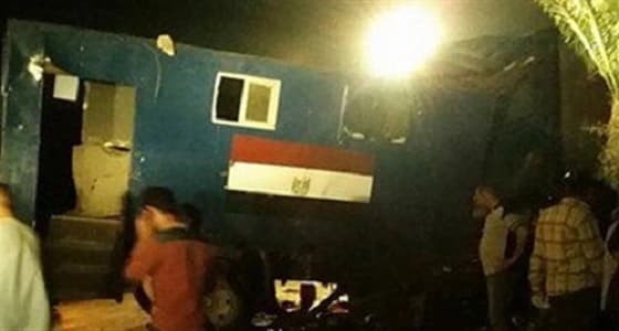 إصابة ضابط و14 مجندا في انقلاب لوري شرطة بمصر