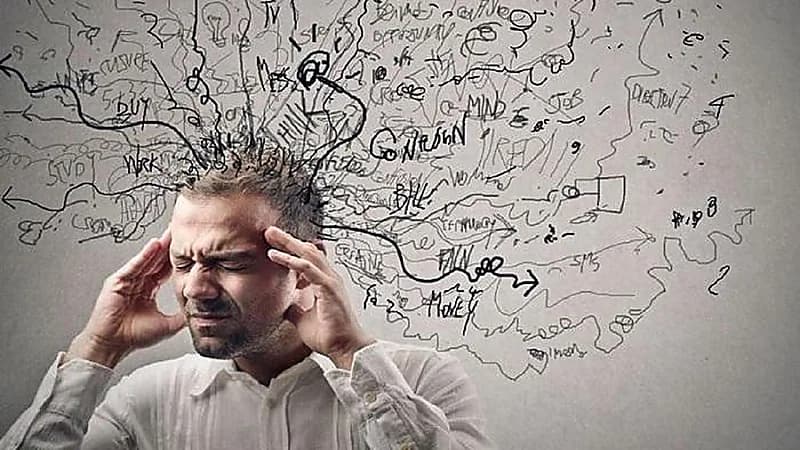 9 عادات شائعة تزيد خطر الإصابة بالزهايمر