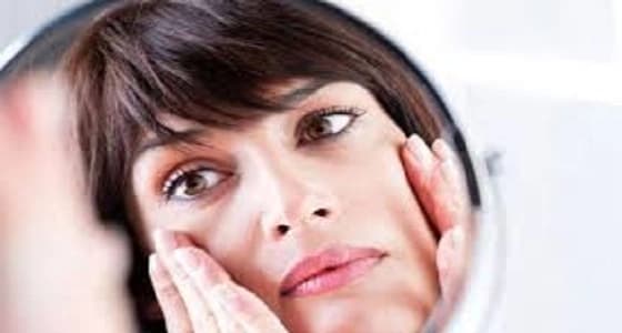 لهذه الأسباب .. لا تحب المرأة السؤال عن عمرها