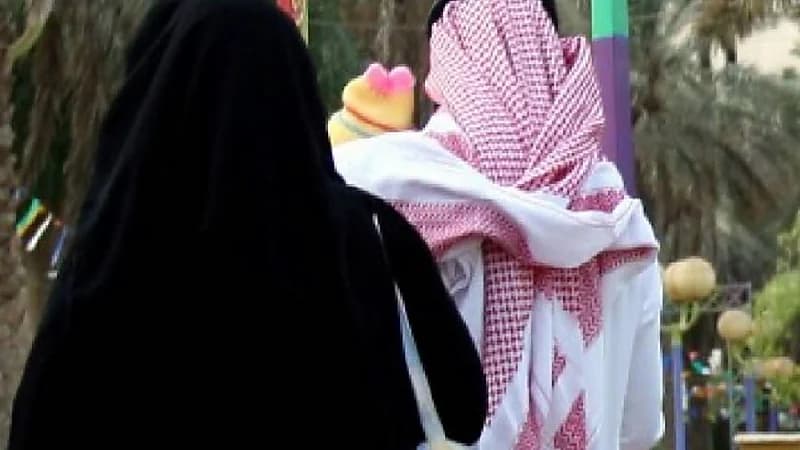 أغرب إستشارة قانونية.. سيدة تتزوج "غني" لترفع عليه دعوى نفقة