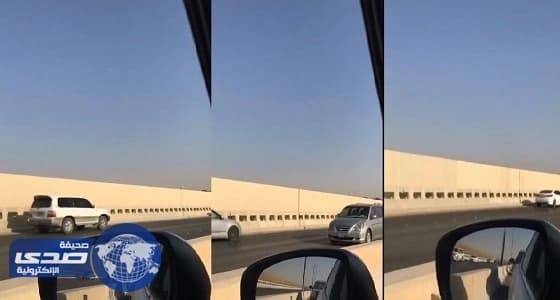 بالفيديو.. حيلة مذهلة لشد ترهلات الرقبة بلاصق