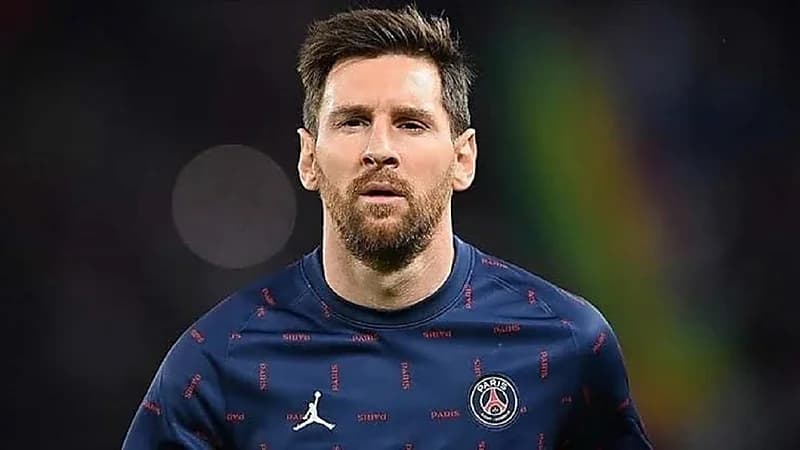 شخصية بريطانية تفاوض ميسي لضمه للهلال 