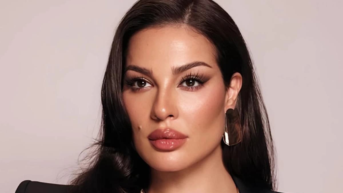 نادين نجيم تتعرض لموقف محرج أثناء حضورها مباراة في أبو ظبي.. فيديو